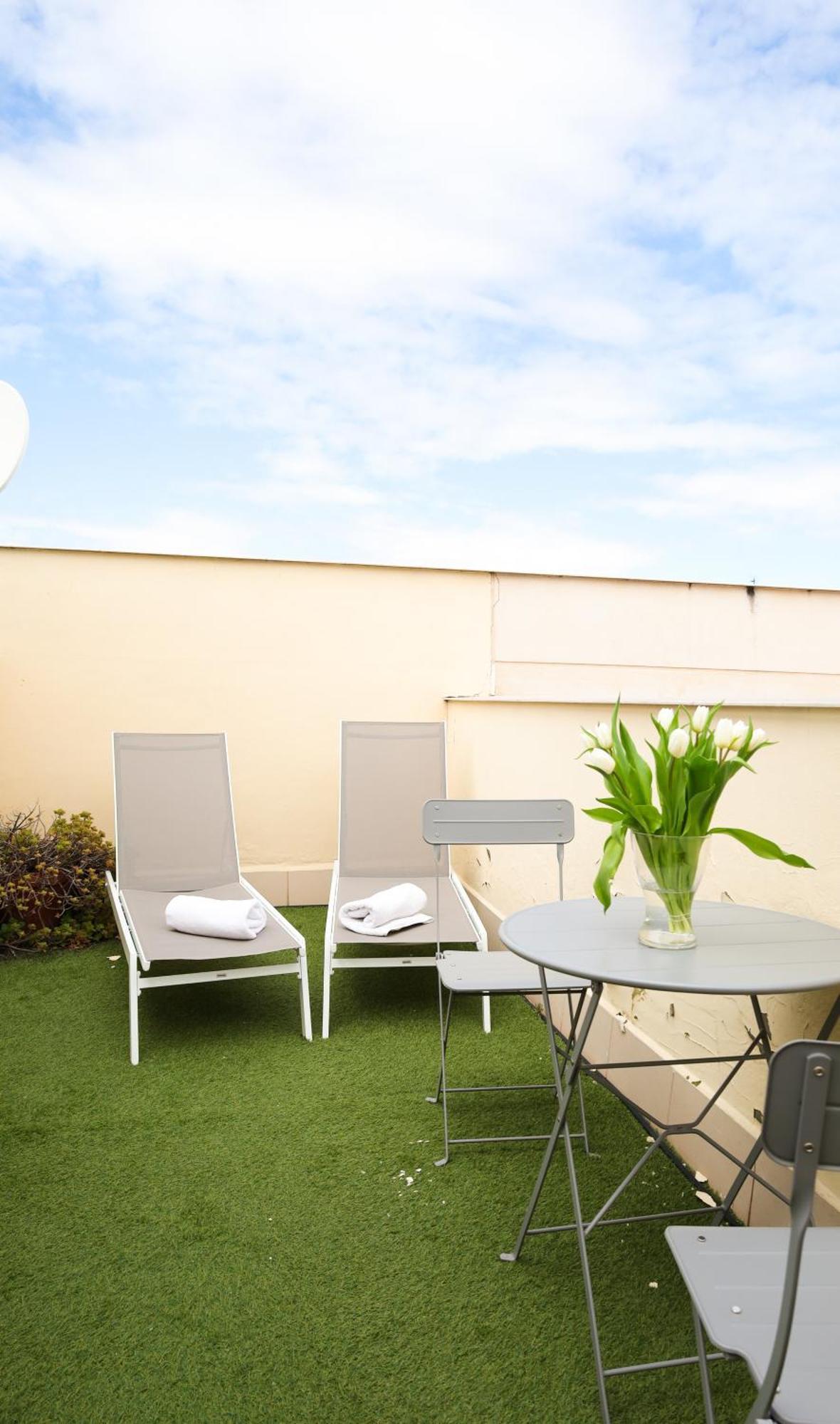Guzman El Bueno Apartamento *